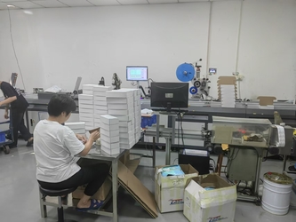 Glomax Limited linia produkcyjna producenta