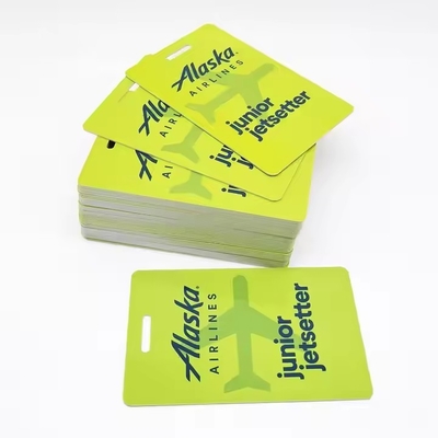 kupować Wydawnictwo kart identyfikacyjnych RFID z poliestrowym lanyardem online manufacture